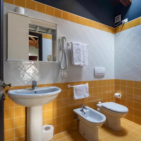 Foresteria Borgoluce 农家乐 *