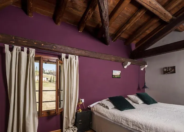 Foresteria Borgoluce Alloggio per agriturismo *